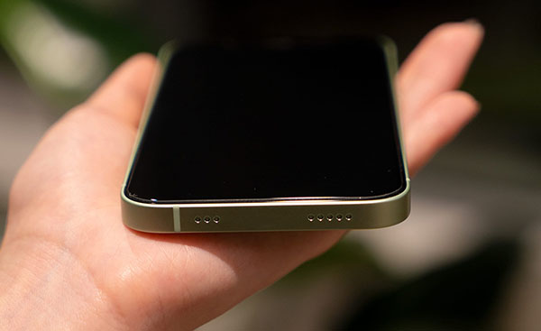 ¿Eliminará Apple el puerto de carga del iPhone?